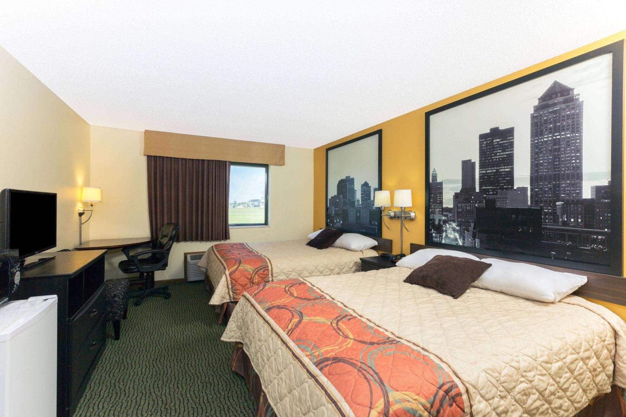 Hotel Super 8 By Wyndham Perry Ia Esterno foto