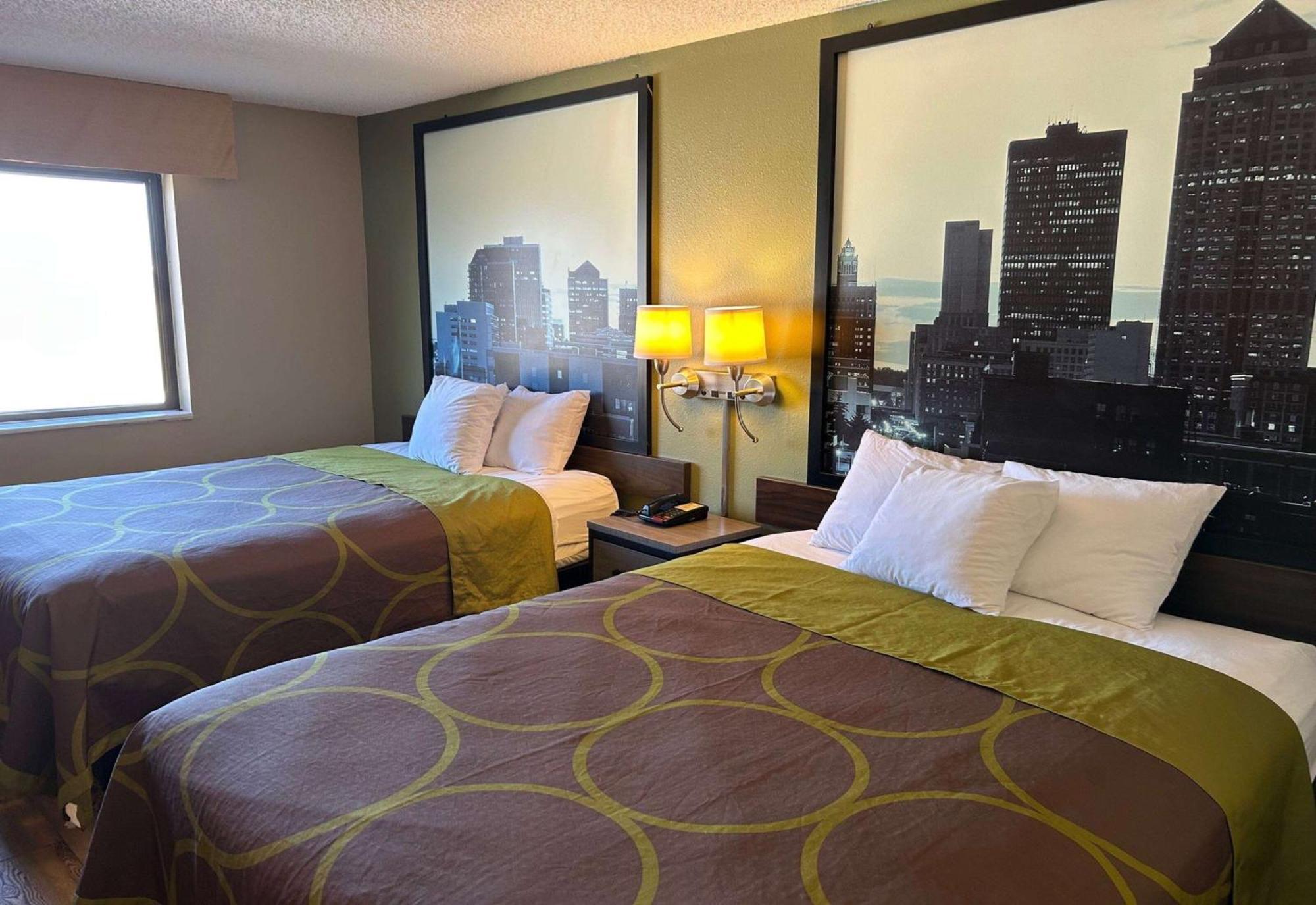 Hotel Super 8 By Wyndham Perry Ia Esterno foto